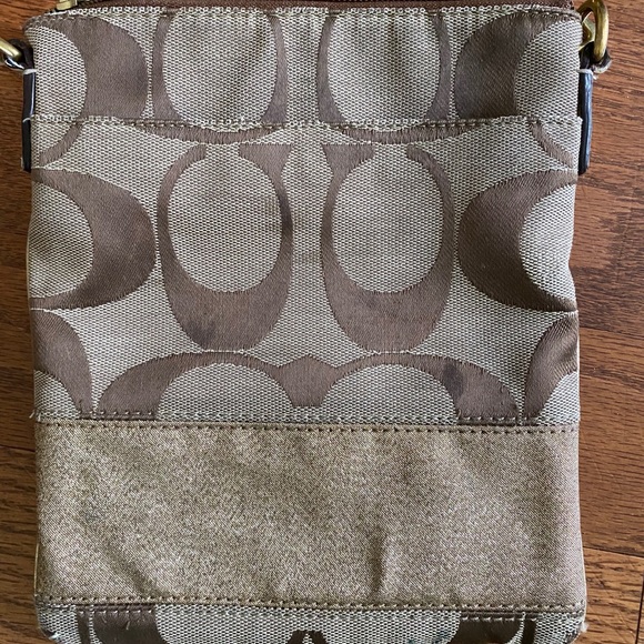 Coach Crossbody - Picture 2 of 5